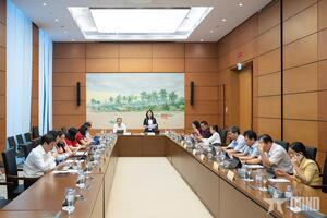 Chủ tịch Quốc hội: Tiếp tục cải cách thể chế, quyết đạt tăng trưởng 8% trở lên năm 2025