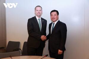 Bộ trưởng Việt Nam và Hoa Kỳ đàm phán Hiệp định song phương về thương mại đối ứng