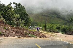 Mưa lớn kéo dài gây sạt lở đất nghiêm trọng ở Lai Châu