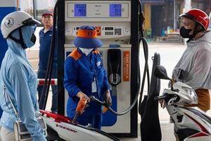 Giá xăng dầu trong kỳ điều hành ngày mai dự báo tiếp tục tăng?