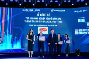 Dai-ichi Life Việt Nam nhận liên tiếp ba giải thưởng uy tín tại Diễn đàn Vietnam Summit 2025