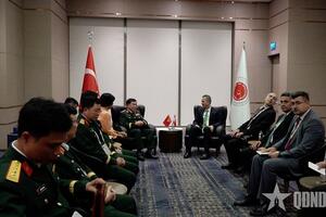 Thượng tướng Hoàng Xuân Chiến hội kiến Chủ tịch Cơ quan công nghiệp quốc phòng Thổ Nhĩ Kỳ