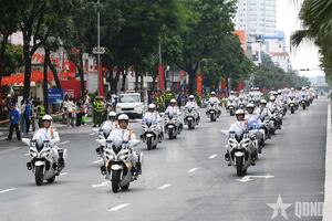 Phân luồng giao thông phục vụ Tổng duyệt A80