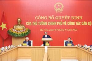 Thủ tướng trao quyết định bổ nhiệm lãnh đạo một số bộ, cơ quan thuộc Chính phủ