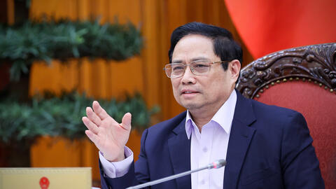 Thủ tướng: Bảo đảm cung ứng điện, xăng dầu trong mọi tình huống