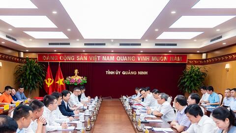 Hiện thực hóa Bộ tứ Nghị quyết, kiến tạo mô hình chính quyền số kiểu mẫu