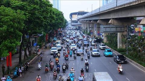 Lộ trình cấm xe xăng tác động thế nào tới thị trường ô tô, xe máy Việt Nam?