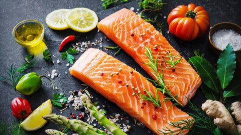 Thực phẩm có nhiều vitamin D giúp phòng ngừa loãng xương