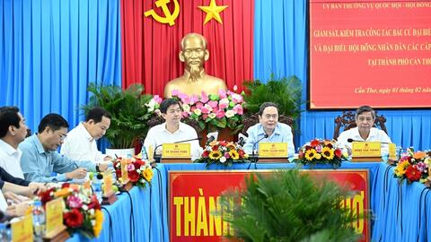 Chủ tịch Quốc hội Trần Thanh Mẫn kiểm tra công tác chuẩn bị bầu cử tại TP Cần Thơ