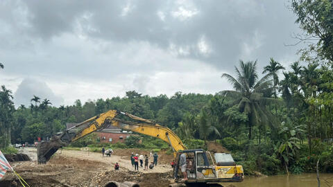 Đà Nẵng: Trà Liên khắc phục chia cắt giao thông, tạo thuận lợi cho người dân đi bầu cử