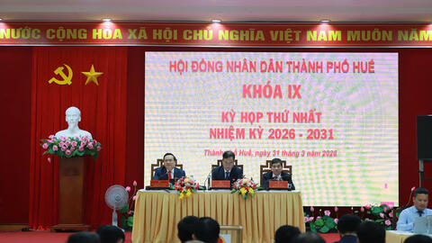 Ông Nguyễn Khắc Toàn tiếp tục được bầu Chủ tịch UBND thành phố Huế