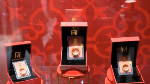 Giá vàng hôm nay (25/6): Sắp thủng mốc 4.000 USD