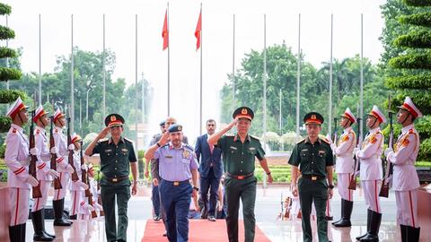Mở ra giai đoạn phát triển mới trong quan hệ quốc phòng Việt Nam - UAE