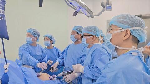Thực hiện thành công ca phẫu thuật nội soi điều trị thừa cân béo phì đầu tiên