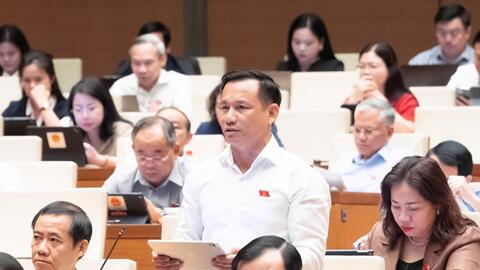 Đại biểu Quốc hội: Cần quán triệt nguyên tắc phát triển kinh tế gắn với củng cố quốc phòng, an ninh, bảo vệ chủ quyền quốc gia