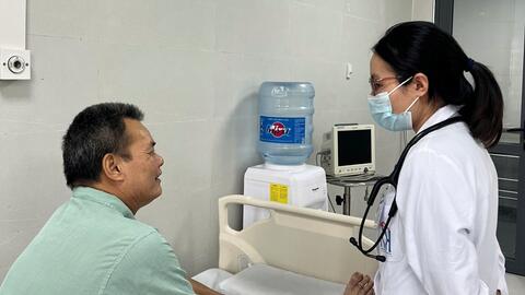 Người bệnh ung thư chảy máu mắt, xuất huyết tiêu hóa sau khi ăn thịt chó