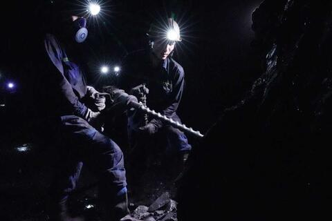 Đề xuất rút gọn thủ tục tăng công suất khai thác than để bảo đảm an ninh năng lượng