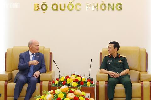 Phối hợp triển khai các hoạt động hợp tác quốc phòng Việt Nam - Canada