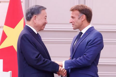Tuyên bố chung về việc thúc đẩy triển khai khuôn khổ Đối tác Chiến lược Toàn diện Việt Nam-Pháp