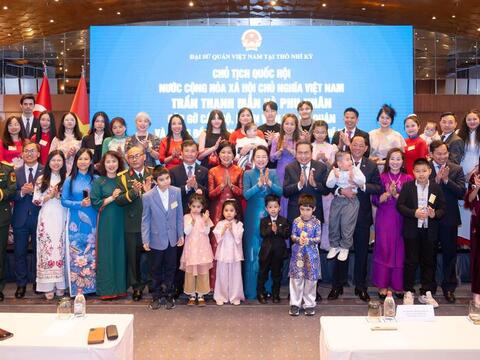 Chủ tịch Quốc hội gặp mặt cộng đồng người Việt Nam tại Thổ Nhĩ Kỳ