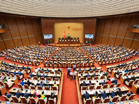 Đợt 2 của kỳ họp thứ nhất, Quốc hội khóa XVI diễn ra từ ngày 20 - 23/4