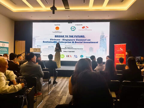 Việt Nam - Singapore thúc đẩy thương mại xanh, ra mắt chợ nông sản số