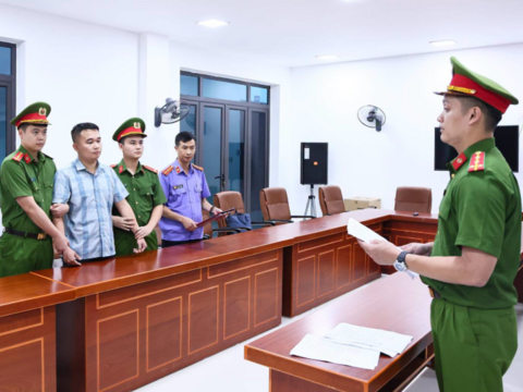 Tuyên Quang: Thi hành lệnh giữ người khẩn cấp đối với 1 giáo viên liên quan vụ "điểm 10 môn Toán"