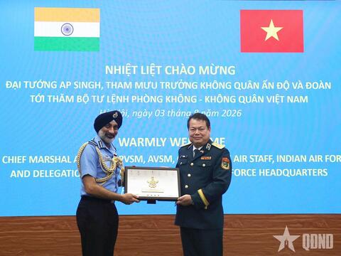 Tham mưu trưởng Không quân Ấn Độ thăm Bộ tư lệnh Quân chủng Phòng không-Không quân