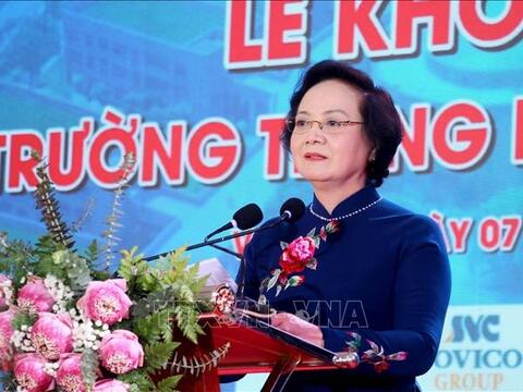 Phó thủ tướng Phạm Thị Thanh Trà dự lễ khởi công Dự án xây dựng Trường Trung học phổ thông Nam Đàn 1