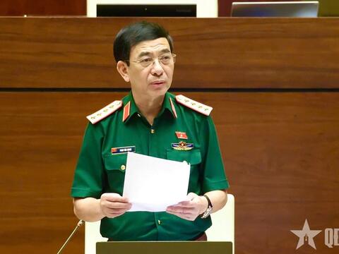 Đại tướng Phan Văn Giang tiếp thu ý kiến đại biểu Quốc hội về dự án Luật Phòng, chống phổ biến vũ khí hủy diệt hàng loạt