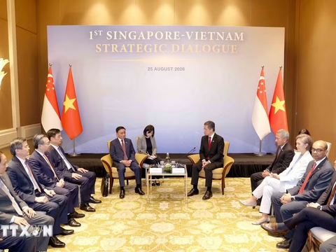 Lễ đón Thường trực Ban Bí thư Trần Cẩm Tú thăm chính thức Singapore