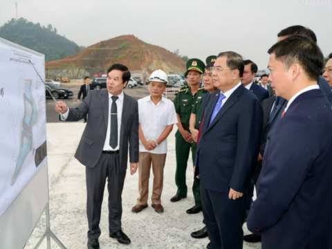 Phó Thủ tướng Thường trực Phạm Gia Túc khảo sát mô hình logistics, cửa khẩu thông minh tại Lạng Sơn