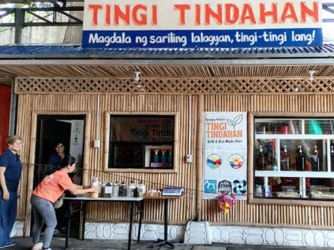 “Mua lẻ” - giải pháp cũ cho rác thải mới ở Philippines