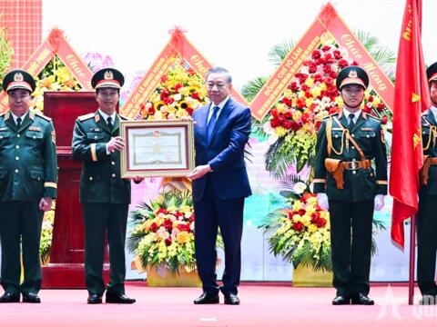 Tổng Bí thư, Chủ tịch nước Tô Lâm: Tập trung xây dựng LLVT Quân khu 2 cách mạng, chính quy, tinh nhuệ, hiện đại