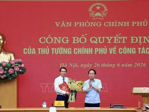 Đồng chí Trần Anh Tiến giữ chức Phó chủ nhiệm Văn phòng Chính phủ