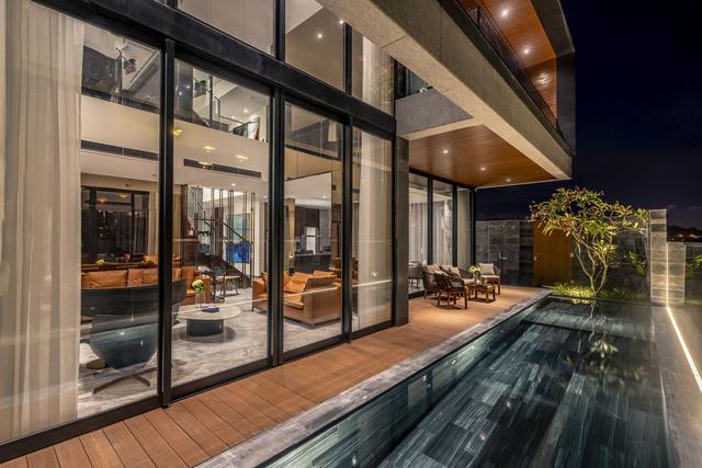 Màn trình diễn ánh sáng tuyệt đẹp tại villa sang trọng bên sông Cổ Cò - Ảnh 4. Màn trình diễn ánh sáng tuyệt đẹp tại villa sang trọng bên sông Cổ Cò - Ảnh 4.