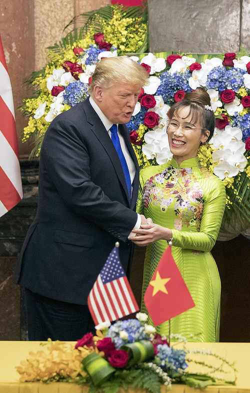 Nữ doanh nhân biến nhiều điều không thể thành có thể - Ảnh 2. Nữ doanh nhân biến nhiều điều không thể thành có thể - Ảnh 2.