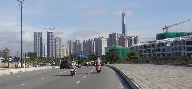 Giá căn hộ Tp.HCM tăng vọt bất chấp dịch bệnh vì khan hiếm nguồn cung mới - Ảnh 1. Giá căn hộ Tp.HCM tăng vọt bất chấp dịch bệnh vì khan hiếm nguồn cung mới - Ảnh 1.