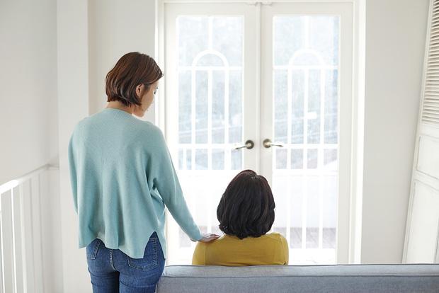 Bệnh trầm cảm - sát thủ ẩn mình rình rập phụ nữ: Bị chồng cho là giả bệnh, con cái không muốn sống chung, nhiều người cay đắng tìm đến cái chết - Ảnh 3. Bệnh trầm cảm - sát thủ ẩn mình rình rập phụ nữ: Bị chồng cho là giả bệnh, con cái không muốn sống chung, nhiều người cay đắng tìm đến cái chết - Ảnh 3.