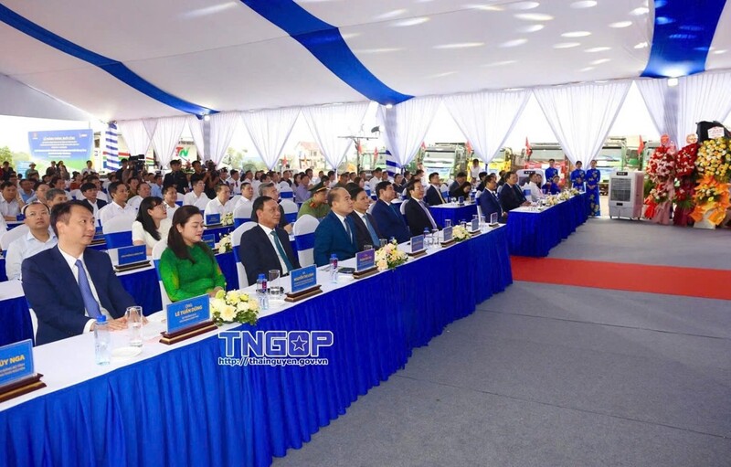 Các đại biểu dự Lễ khởi công Dự án đầu tư xây dựng và kinh doanh kết cấu hạ tầng Khu công nghiệp Yên Bình 2. Ảnh: thainguyen.gov