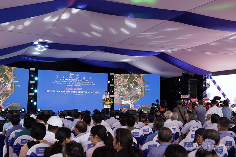 Toàn cảnh lễ khởi công công trình Nhà máy Thuỷ điện Trị An mở rộng.