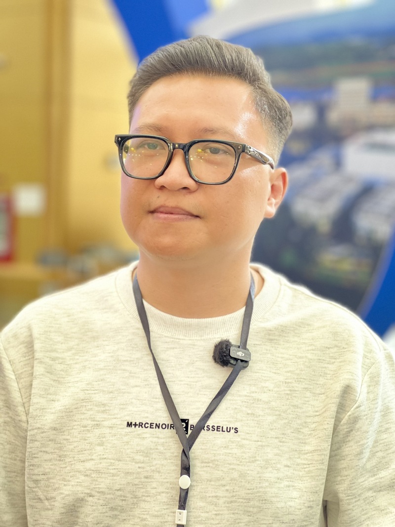 Ông Đặng Thái Sơn, Giám đốc kinh doanh Công ty Cổ phần Du lịch Qfarm, chi nhánh Suối Giàng.