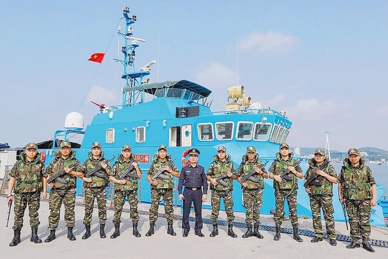 Lực lượng hải quan tuần tra, kiểm soát chống buôn lậu trên biển. Ảnh: HQVN
