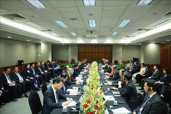 Ngay sau lễ đón chính thức được tổ chức trọng thể sáng 12/3/2025 tại Nhà Quốc hội, Tổng Bí thư Tô Lâm và Thủ tướng Cộng hòa Singapore, Tổng Thư ký Đảng Hành động nhân dân Singapore (PAP) Lawrence Wong tiến hành hội đàm. Ảnh: Thống Nhất/TTXVN.