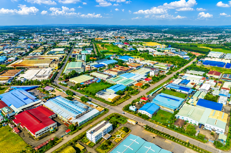 Đồng Nai sở hữu hàng chục nghìn hécta mái nhà xưởng, được đánh giá là nguồn tài nguyên thuận lợi để phát triển điện mặt trời mái nhà quy mô lớn. Ảnh: Hoàng Lân