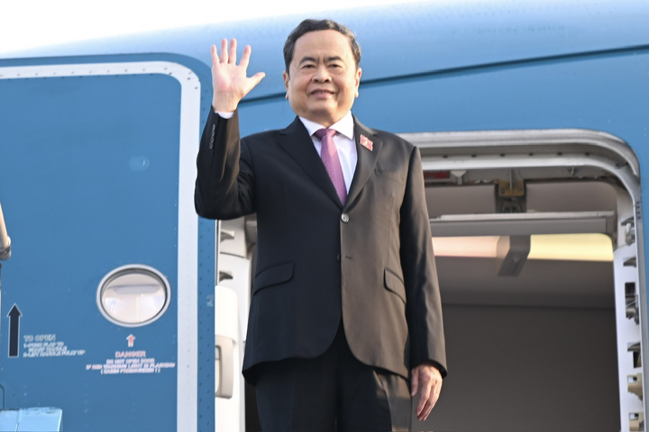 Chủ tịch Quốc hội Trần Thanh Mẫn lên đường thăm chính thức Trung Quốc.