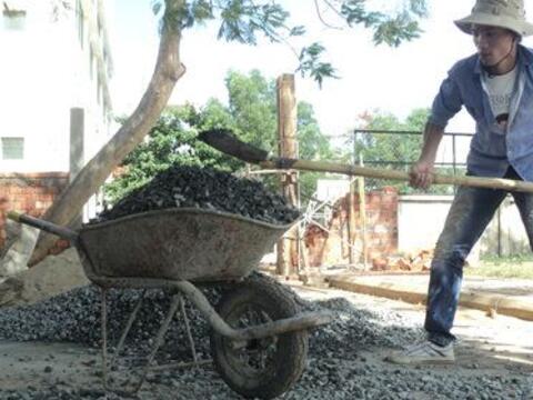 Bến Tre: Phụ hồ, làm thuê sẽ được nhận hỗ trợ khó khăn