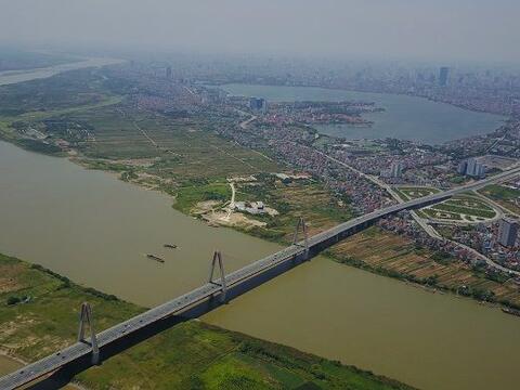 Quản lý đất đai ven sông Hồng: Sớm phê duyệt quy hoạch để giảm hệ lụy