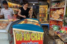 Thực phẩm chay 'chiếm sóng' thị trường đồ lễ Phật Đản 2025