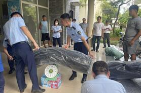 Hà Nội: Phát hiện hàng ngàn sản phẩm vi phạm tại xã Phù Đổng